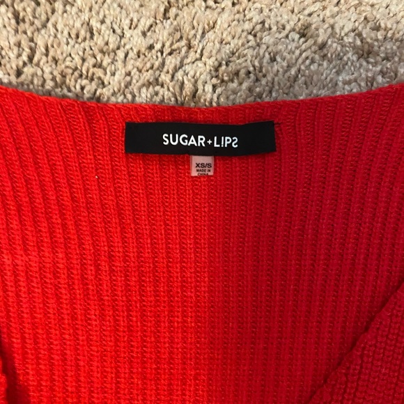 Sugar lips wrap sweater - Picture 2 of 2